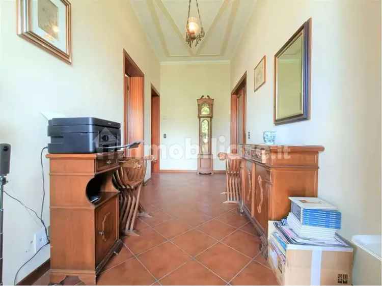 Villa bifamiliare via di Piaggiori, Segromigno - San Colombano, Capannori