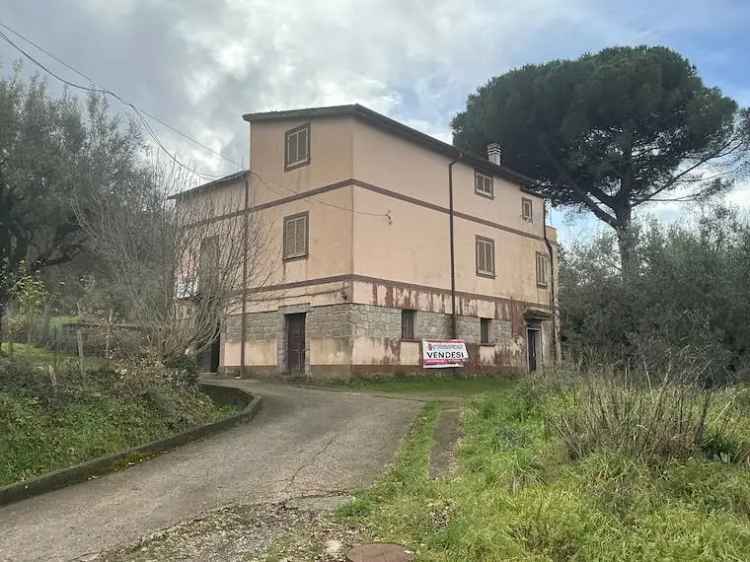 Casa Indipendente in vendita  a Galluccio