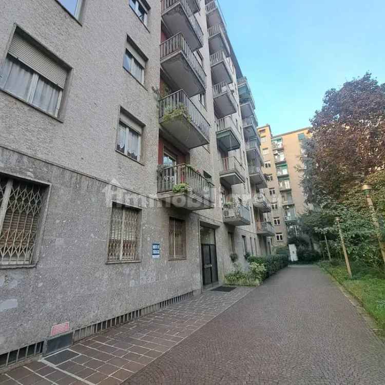 Appartamento viale Coni Zugna 33, Solari, Milano