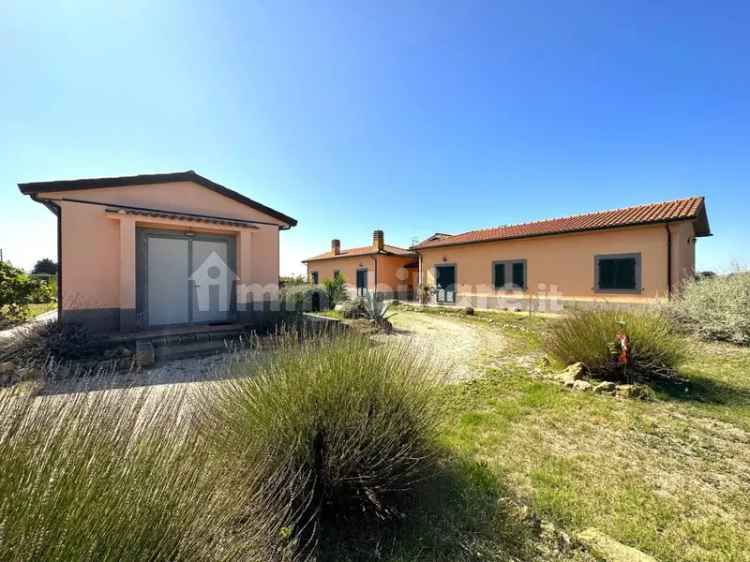 Villa unifamiliare via Aurelia, Campagna, Tarquinia