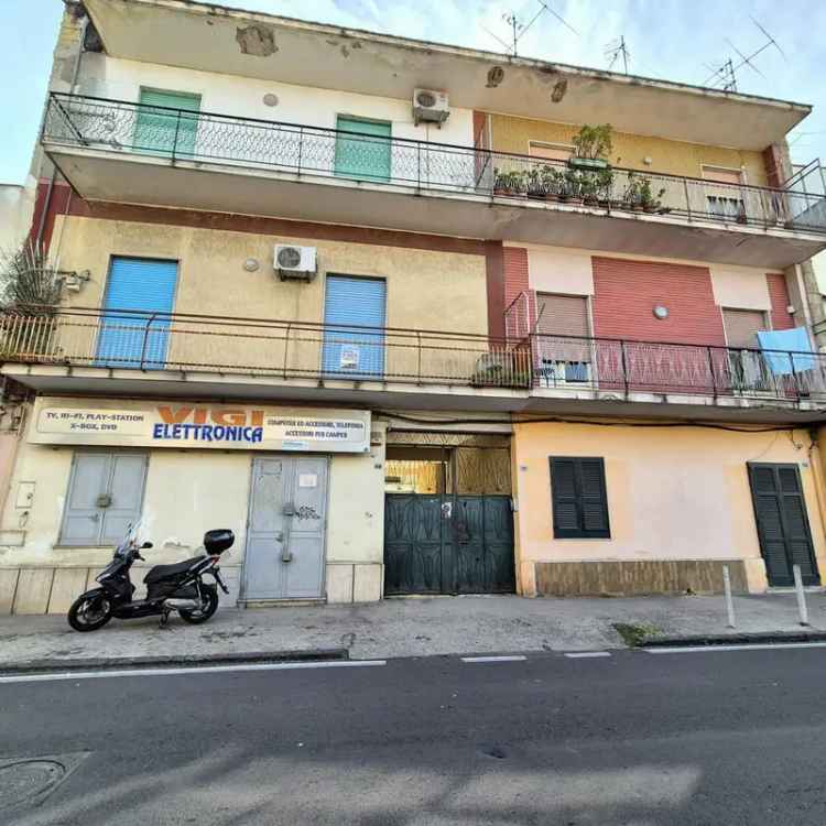 Appartamento in Via Caputo, Caivano (NA)