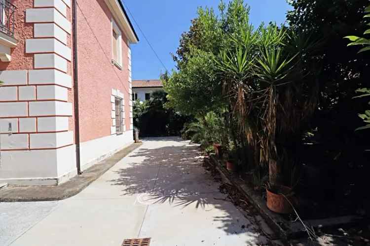 Villa in Via Firenze, 9, Sora (FR)