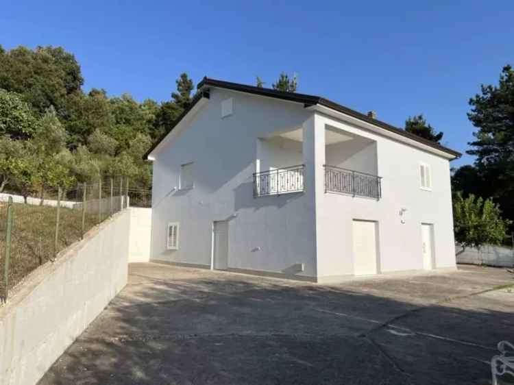 Villa in Contrada San Felice, Cicerale, 1 bagno, giardino in comune