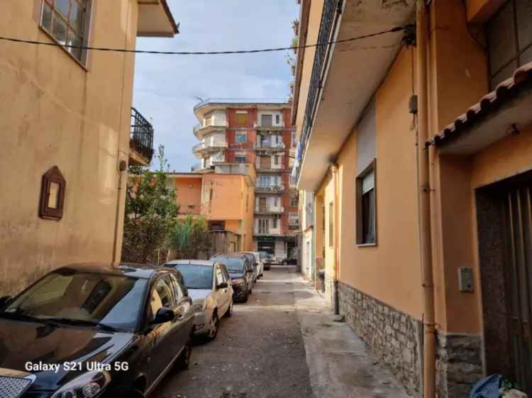 Villa in Via Luigi Guerrasio, Castel San Giorgio, 2 bagni, posto auto