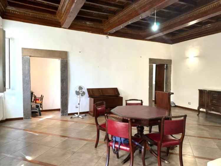 Appartamento in Via Umberto I 145, Segni, 7 locali, 2 bagni, 195 m²