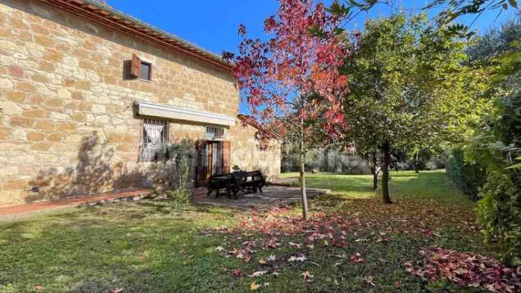 Rustico largo della Chiocarella 9, Centro, Pienza