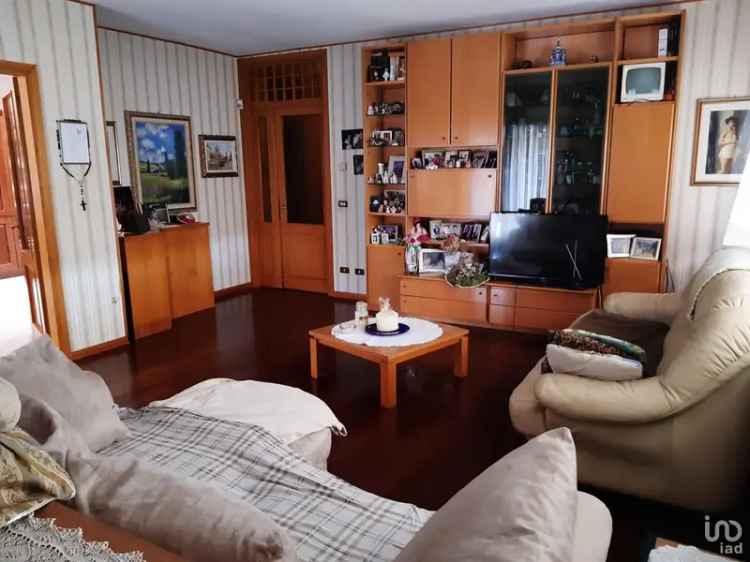 Vendita appartamento 10 locali di 206 m² a Montegalda (36047) - 129215 - iad