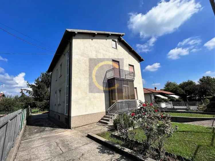 Villa unifamiliare via Cherubino Ferrario, Centro, Appiano Gentile