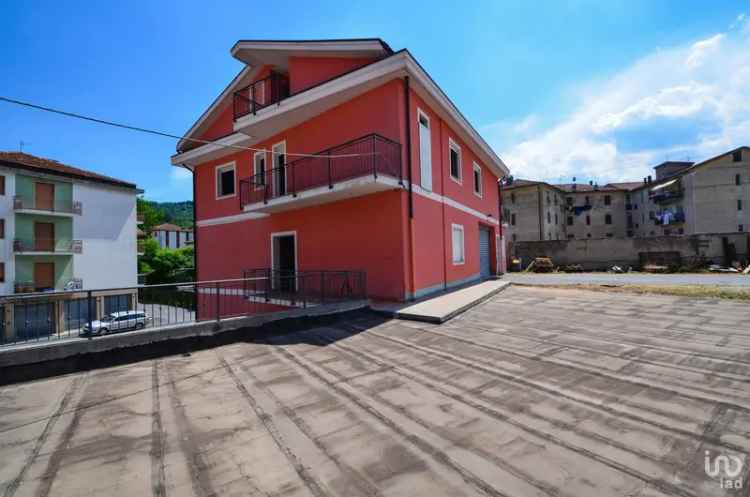 Vendita casa 8 locali di 180 m² in Cengio (17056) - 79399 - iad