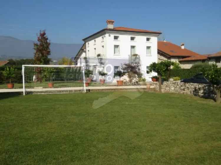 Casa affiancata in VIA DEL COSTO, Thiene, 9 locali, 3 bagni, 508 m²