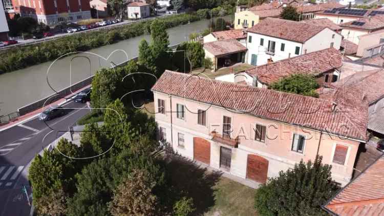 Casa Indipendente in Via Bologna , Ferrara (FE)