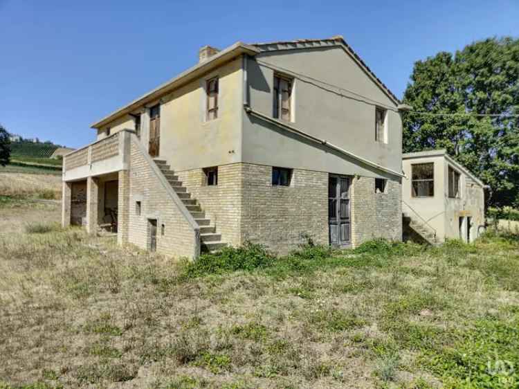 Vendita casa indipendente 5 locali di 220 m² in Carassai (63063) - 79783 - iad