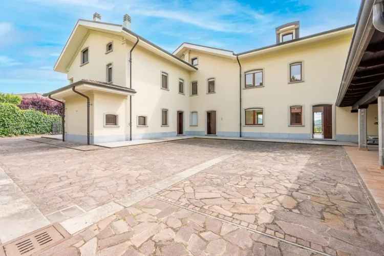 Villa in Via San Pietro, Gabiano, 15 locali, 6 bagni, giardino privato