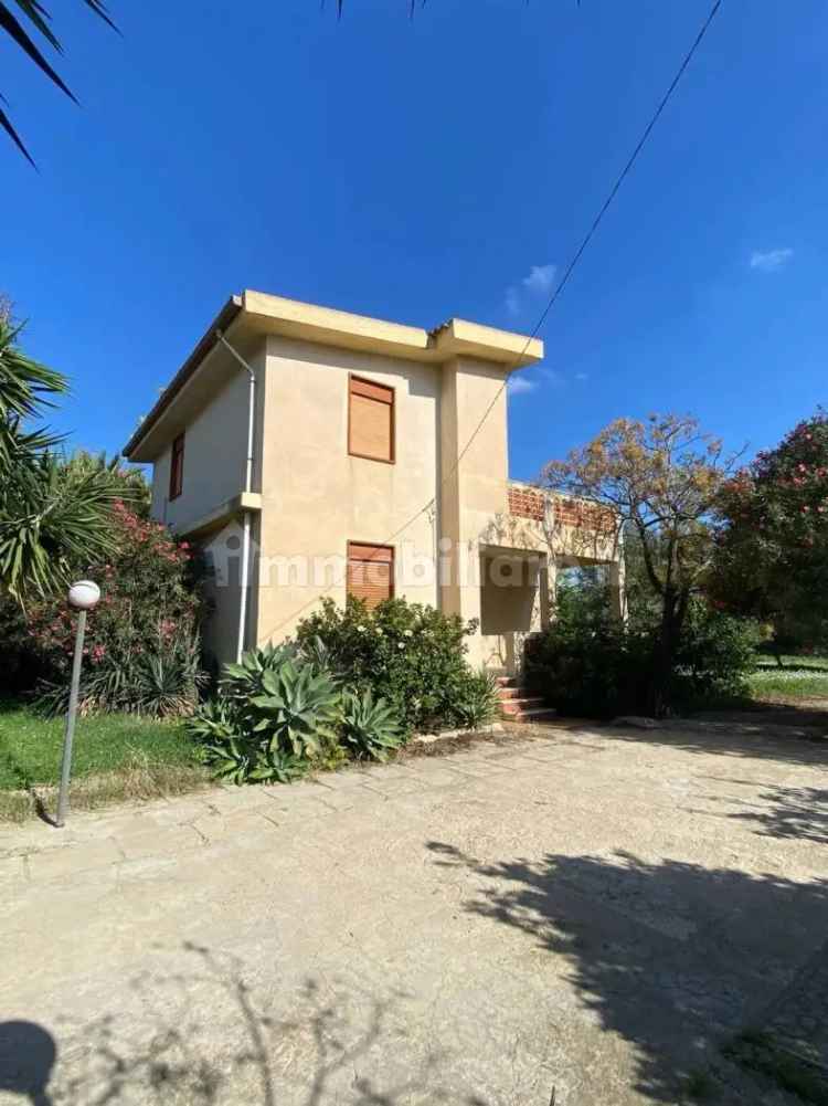 Villa unifamiliare via Maresciallo Iacona, Centro, Licata