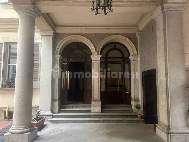 Trilocale Foro Buonaparte 44A, Cadorna - Castello, Milano