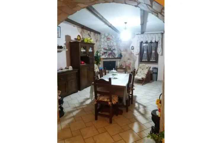 Casa indipendente in vendita a Paliano, Via del Carmine 31