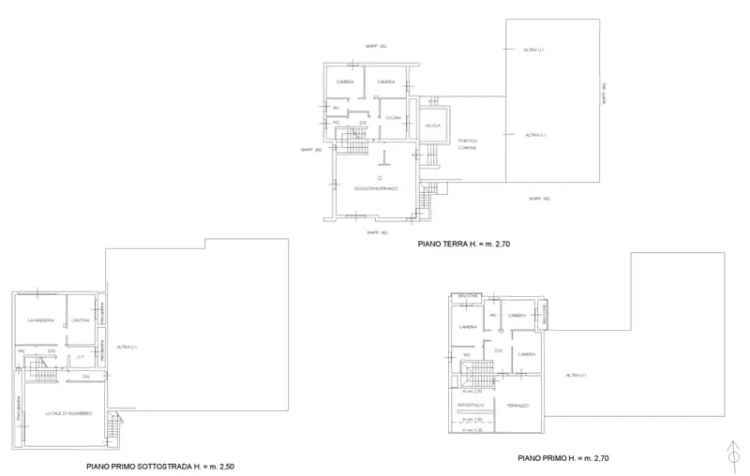 PORZIONE DI CASA CON 5 CAMERE E 4 BAGNI