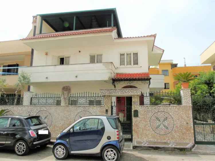 Villa unifamiliare via Vincenzo Monti, Centro, Caivano