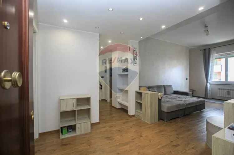 Appartamento in Via Piacenza, Genova, 6 locali, 1 bagno, 90 m²