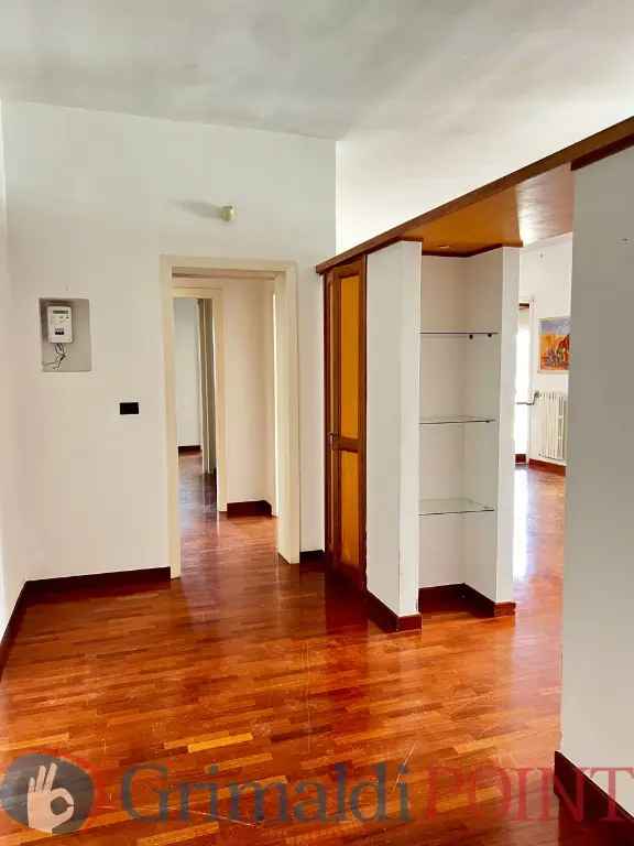 Appartamento in Via San Domenico Savio 8, Lecce, 8 locali, 171 m²