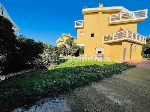 Villa unifamiliare Lungomare di Levante, Fregene, Fiumicino