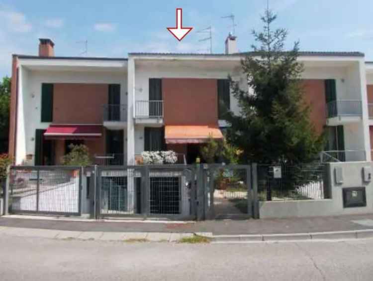 Appartamento in Via Chiesetta, Monselice, 8 locali, 2 bagni, 159 m²