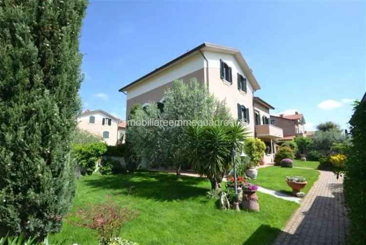 Villa in Via Dante, Rosignano Marittimo, 10 locali, 4 bagni, 320 m²