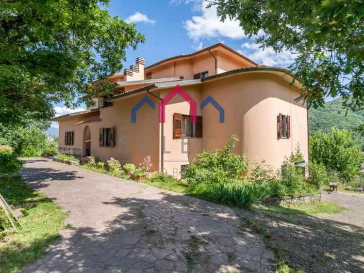 Villa in vendita a Camporgiano, Casciana