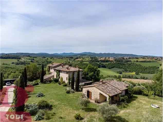 Villa in Chioano, 10, Todi (PG)