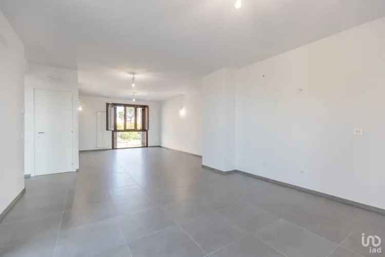 Vendita attico / Mansarda / Loft 5 locali di 181 m² a Urbisaglia (62010) - 127448 - iad