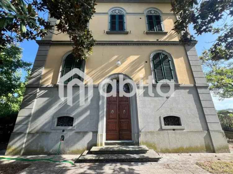 Villa unifamiliare via Amerigo Vespucci, Città, Montevarchi