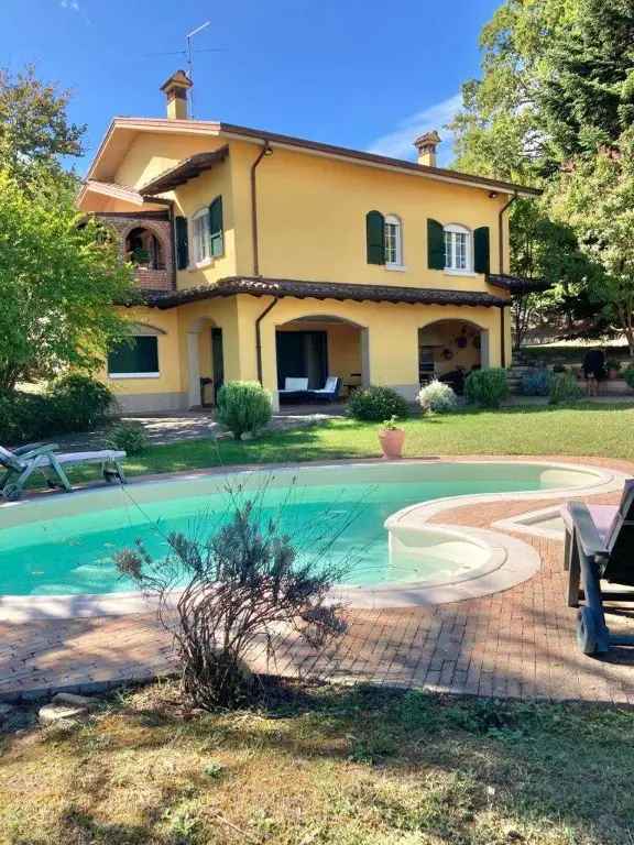 Villa in Rivalta, Gazzola, 5 locali, 2 bagni, giardino privato, garage