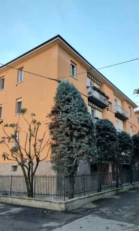 Appartamento in Via Pietro Canonici 13, Bologna, 1 bagno, garage