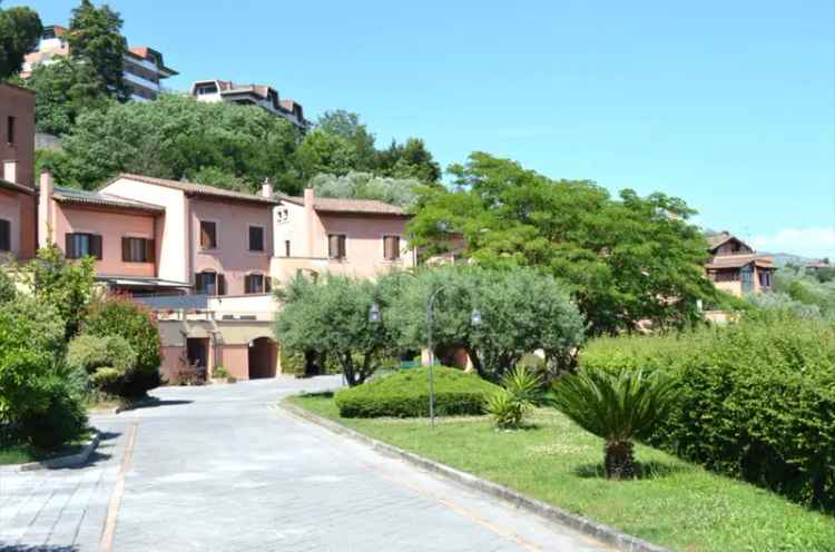 Villa a schiera in Via Santa Cecilia, Anagni, 8 locali, 3 bagni