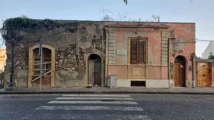 Casa Indipendente in Vico Puntarolo, 96, Milazzo (ME)