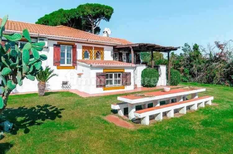 Villa unifamiliare via Giacomo Leopardi, Centro, San Felice Circeo