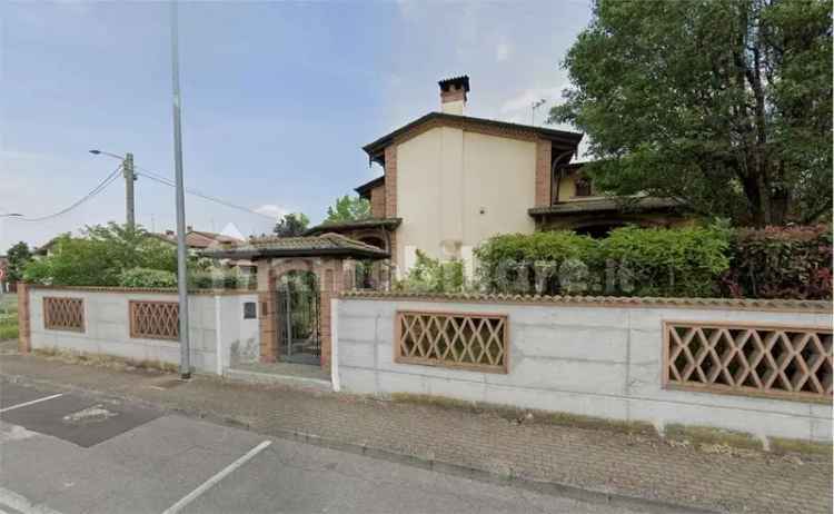 Villa all'asta via Giovanni Falcone , 1, Montodine