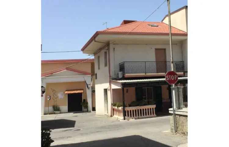 Casa indipendente in vendita a Motta San Giovanni, Corso Italia 22