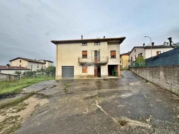 Terratetto unifamiliare via Borghetto 20, Purello, Fossato di Vico