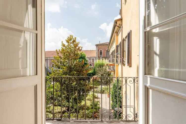 Appartamento via Vittorio Emanuele, Piazza Napoleone - San Michele, Lucca