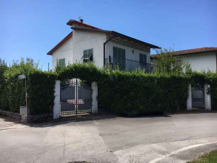 Villa in Via Silcia 3, Montignoso, 9 locali, 3 bagni, giardino privato