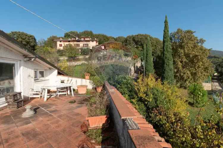 Villa in Via Patrocinio, Brescia, 7 locali, 3 bagni, giardino privato