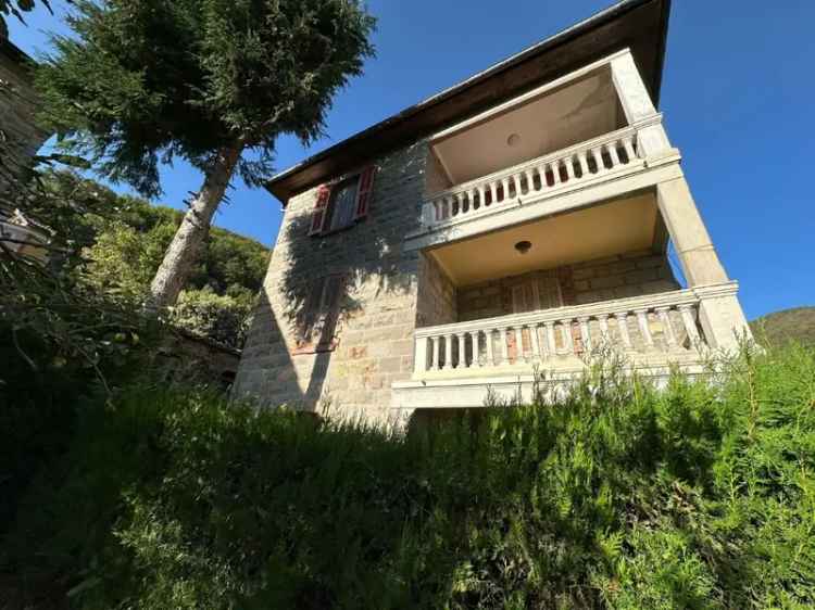 Villa in Vignai IM Italia 48, Bajardo, 10 locali, 2 bagni, con box