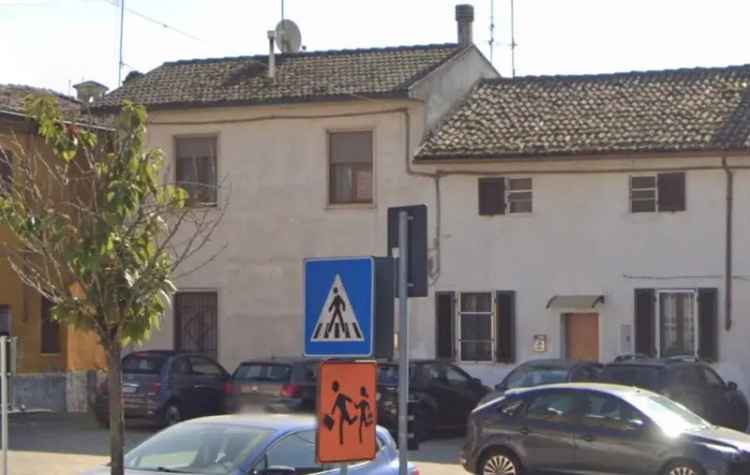 Casa indipendente all'asta piazza della Chiesa 8, Valeggio