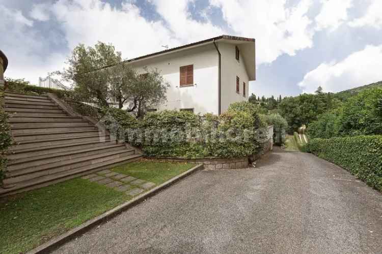 Villa unifamiliare Strada Roncone, San Martino al Cimino - Tobia, Viterbo