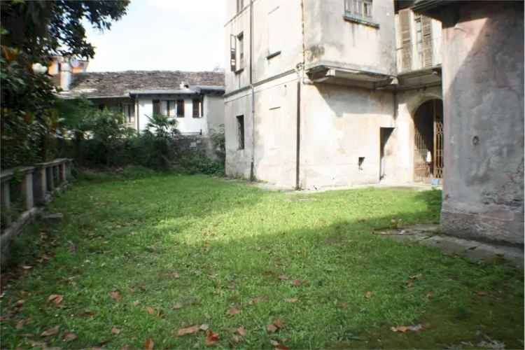 Villa in Leponzi 12, Piedimulera, 16 locali, 2 bagni, giardino privato