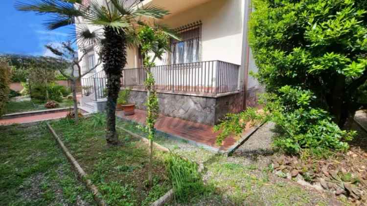 Villa in Via Salvador Allende, Rosignano Marittimo, 8 locali, 2 bagni