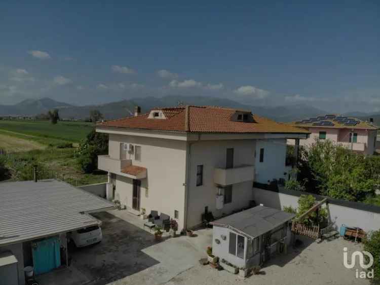 Vendita rustico 8 locali di 158 m² in Pontinia (04014) - 117059 - iad