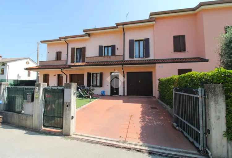 Villa a schiera in vendita