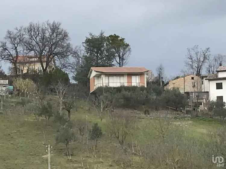 Vendita casa 6 locali di 150 m² in Falerone (63837) - 67899 - iad